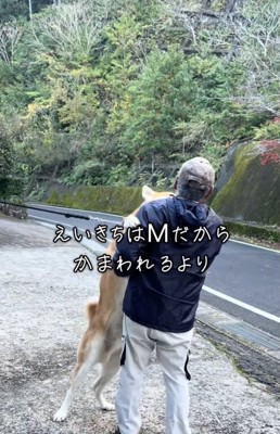 全力で顔をぺろぺろ