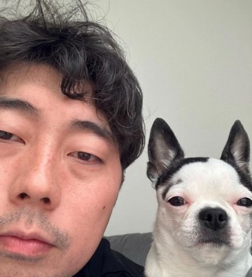 カメラ目線のふたり