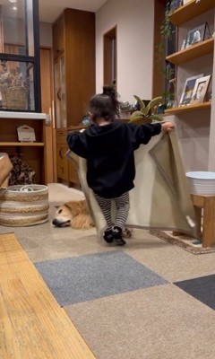 たお君を寝かしつける女の子5