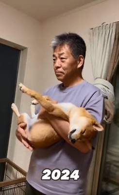 ソラちゃんをあやすおじいちゃん