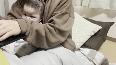 みいちゃんを膝に乗せたら…