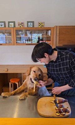 料理を手伝うサンタくん9