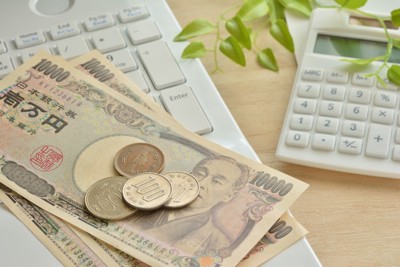お金と電卓