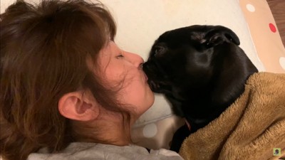 ママさんを介抱するわさび君6