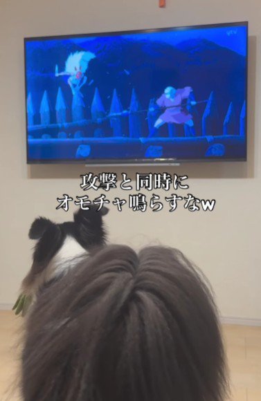 武器が振り下ろされるたび…