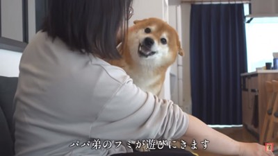 喜ぶはちくん