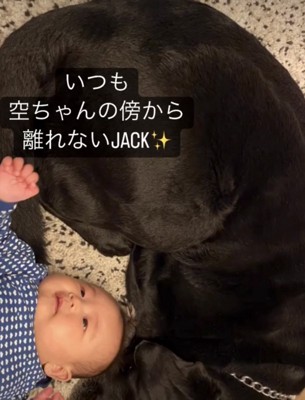 寝転がる子ども