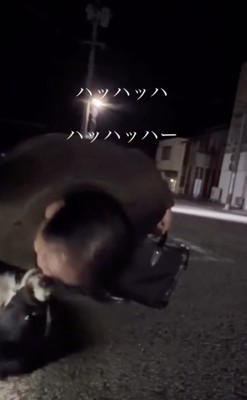 すうちゃん、お顔をペロリ