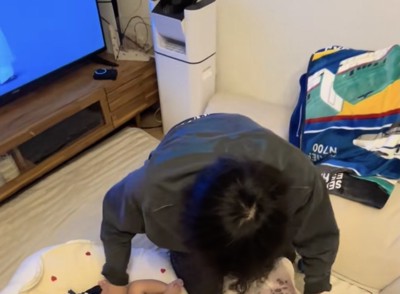 お疲れのパパ、帰宅