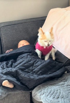 眠そうにお口をムニャムニャ…