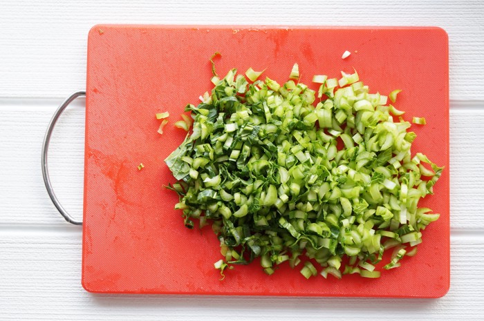 みじん切りにした小松菜