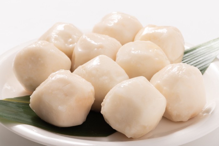 下茹でして皮をむいた里芋