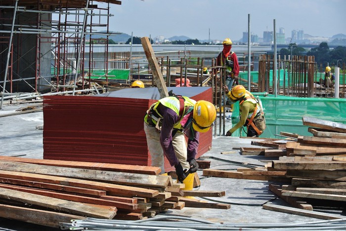 工場建設現場