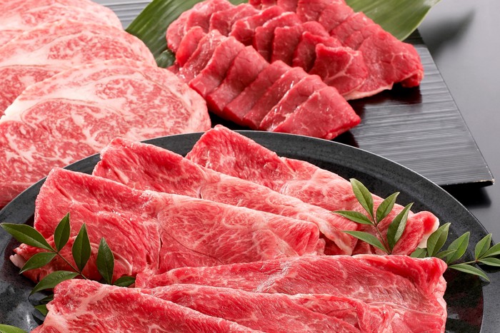 さまざまな切り方と部位の牛肉