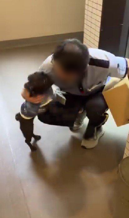 配達員さんも嬉しそう!!