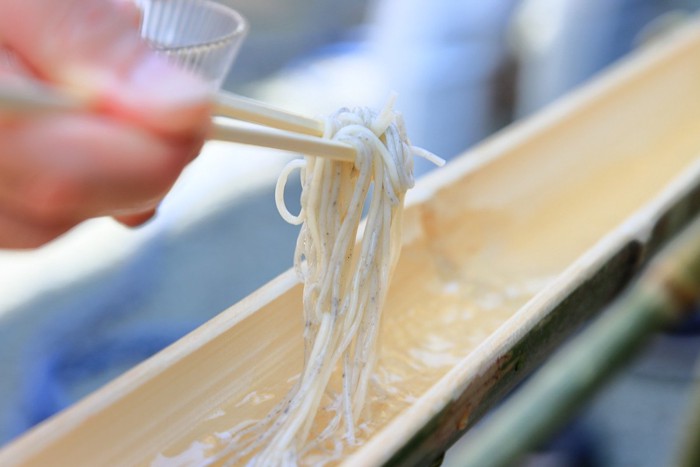 流しそうめん