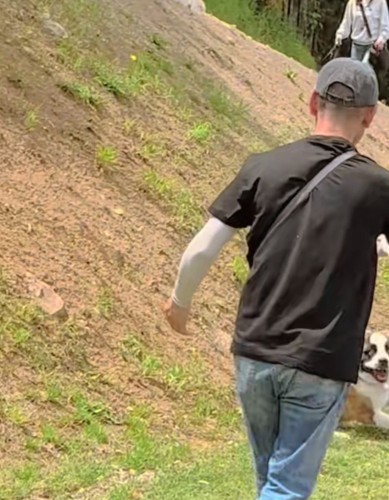 笑顔で戻ってくるおもちちゃん